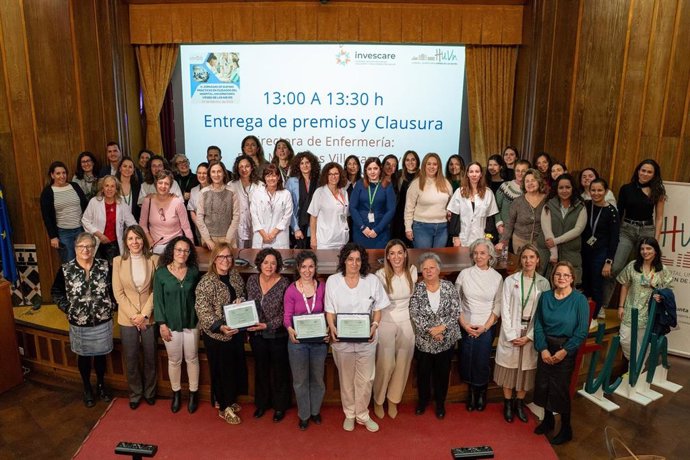 El Hospital Virgen de las Nieves entrega los premios a buenas prácticas en cuidados de enfermería.