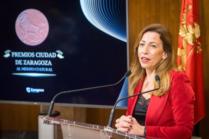 La alcaldesa de Zaragoza, Natalia Chueca, anuncia los Premios "Ciudad de Zaragoza" al Mérito Cultural que reconocerán a ocho grandes figuras aragonesas