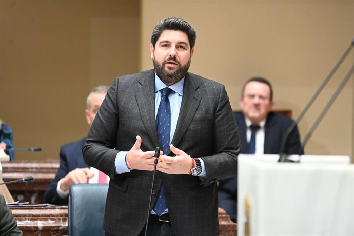 El presidente del Gobierno regional, Fernando López Miras, durante su intervención en la Asamblea Regional