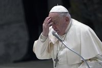 Obispos españoles se muestran "unidos" al Papa y rezan por él: "No vamos a ocultar que es difícil la situación"
