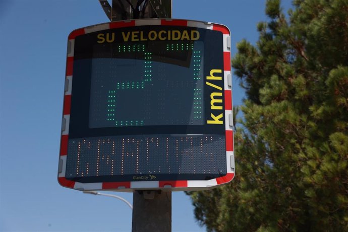 Archivo - Radar de velocidad 