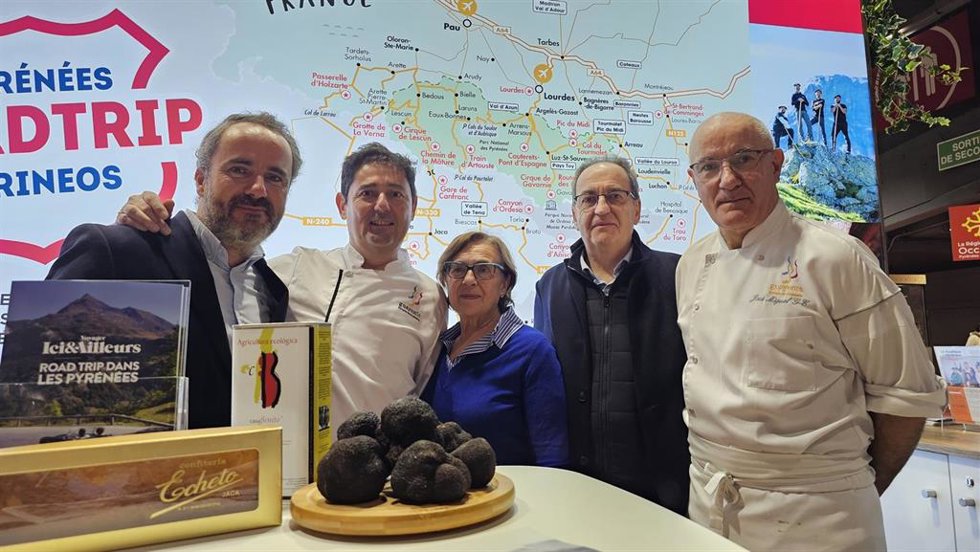 Delegación de la Diputación Provincial de Huesca (DPH) en el Salón de la Agricultura de París.