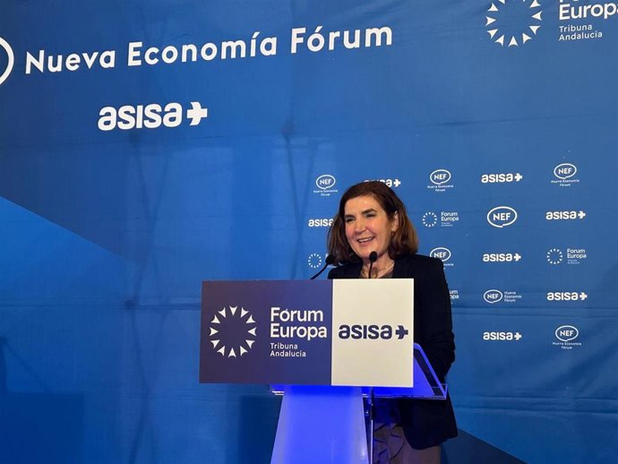 Rocío Blanco anuncia un nuevo plan de fomento del empleo joven dotado con 90 millones.