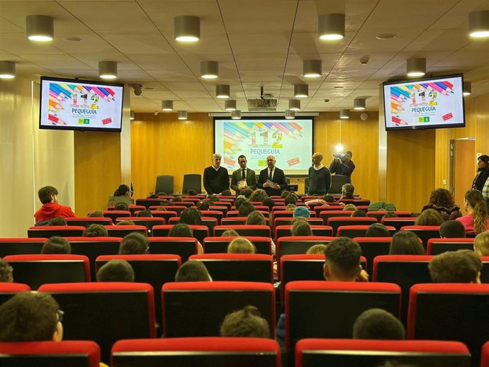 Presentación de la 'Pequeguía'.