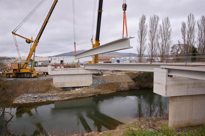 Puente de acceso a Barañáin desde Landaben