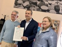 Javier Fernández oficializa su "paso adelante" para seguir liderando el PSOE en Sevilla y "cerrar filas" con Montero