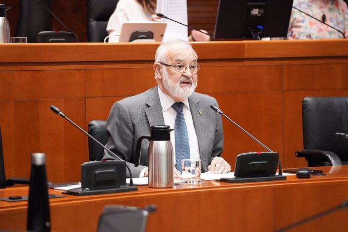 El director gerente del IASS, Ángel Val.