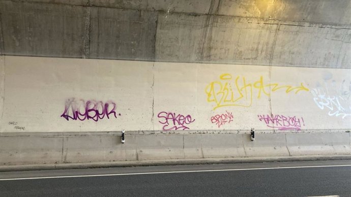 Grafitis en la localidad vizcaína de Bermeo