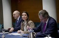 Merino tilda de "patraña" la condonación de la deuda y cree que está "amañada" pero rechaza avanzar su voto en el CPFF