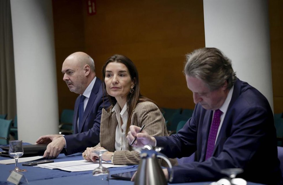 La consellera de Hacienda, Ruth Merino, en la reunión de la comisión mixta Consell-Corts para la reforma del sistema de financiación y valoración de la deuda histórica de la Comunitat Valenciana