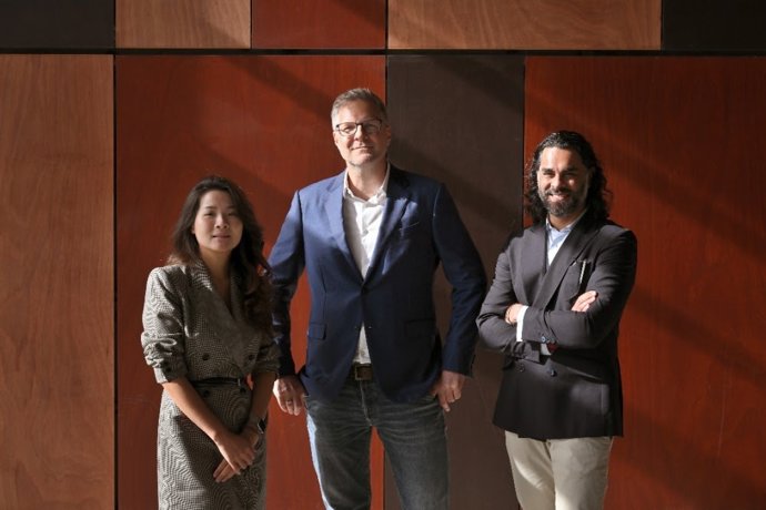 Equipo fundador de Omniscope (de izquierda a derecha): Lynnette Ang, Holger Heyn y Vijay Vaswani.