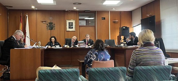 Juicio contra dos hermanas acusadas de impedir que la Seguridad Social cobrara una deuda de 739.000 euros a su empresa