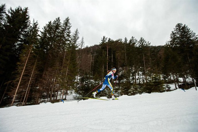 La esquiadora de fondo Ebba Andersson, nueva embajadora de Certina.