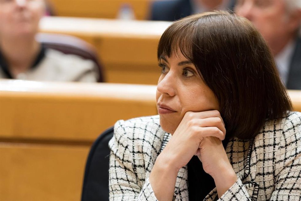 Archivo - La ministra de Ciencia, Innovación y Universidades, Diana Morant, durante la sesión plenaria del Senado, a 19 de noviembre de 2024, en Madrid (España). En la sesión de control al Gobierno la oposición realizará un total de 19 preguntas sobre l