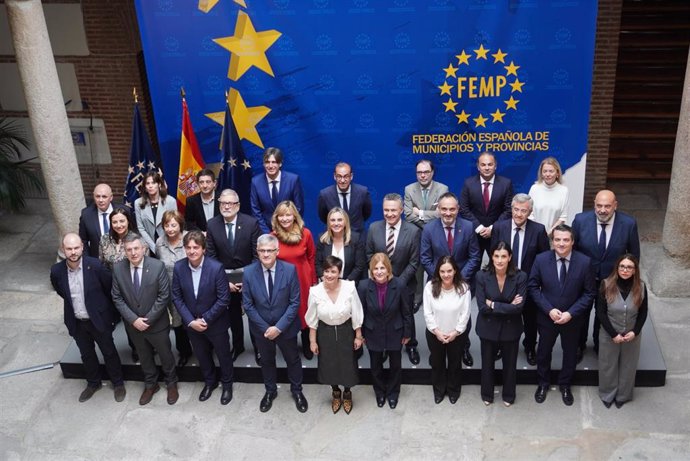 Reunión de la FEMP con la ministra de Vivienda y Agenda Urbana, Isabel Rodríguez