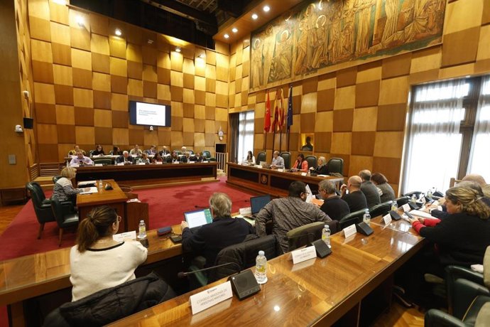 El borrador del reglamento de Participación recibe aportaciones de las organizaciones del Consejo de Ciudad