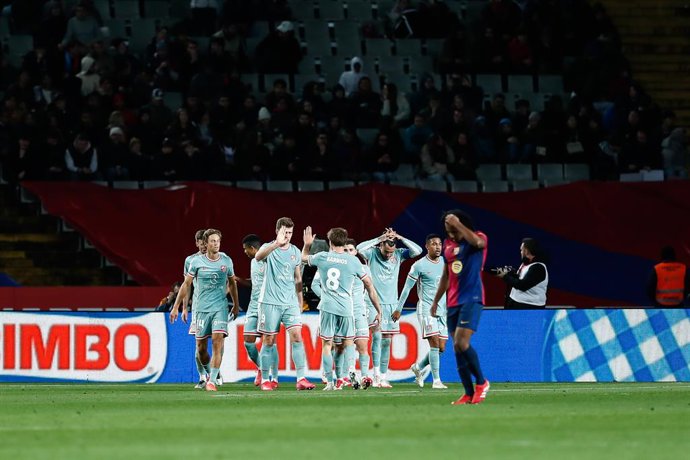 Alexander Sorloth, do Atlético de Madri, comemora um gol durante a semifinal da Copa do Rei da Espanha, partida de futebol disputada entre FC Barcelona e Atlético de Madri no Estadi Olimpic Lluis Companys em 25 de fevereiro de 2025 em Barcelona, Espanha.
