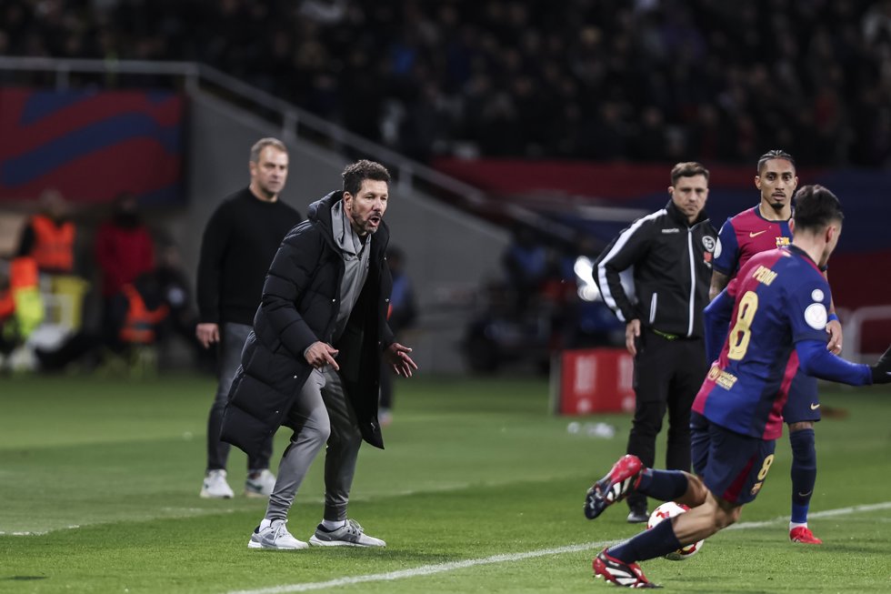 Diego Pablo Simeone, head coach of Atletico de Madrid gestures during the Spanish Cup, Copa del Rey, semi-final football match played between FC Barcelona and Atletico de Madrid at Estadi Olimpic Lluis Companys on February 25, 2025 in Barcelona, Spain.