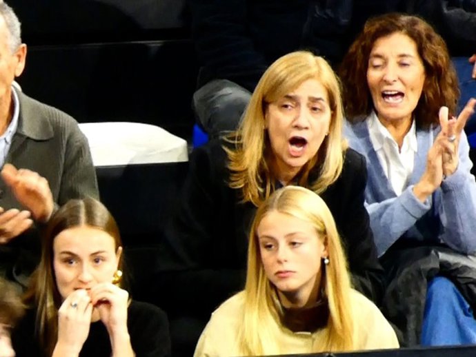 La infanta Cristina lo da todo en el último partido de su hijo, Pablo Urdangarin