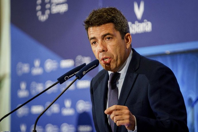 O presidente da Generalitat Valenciana, Carlos Mazón, em um café da manhã do Forum Europe no Mandarin Oriental Ritz Hotel, em 24 de fevereiro de 2025, em Madri (Espanha).