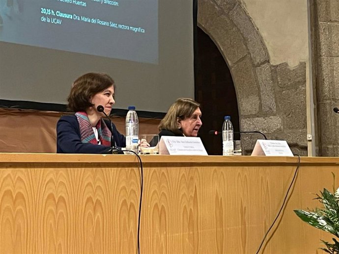 Jornada conmemorativa por los diez años de la Cátedra Santa Teresa de Jesús de Estudios sobre la Mujer de la UCAV