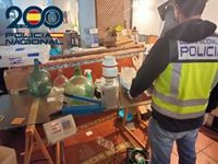 Desmantelado un laboratorio de drogas en una nave de Sevilla con casi un kilo de cocaína y más de 11 kilos de marihuana