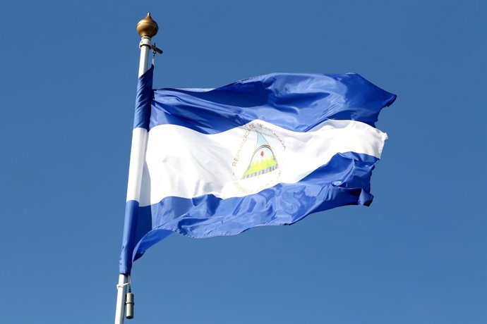 Archivo - Arquivo - 9 de junho de 2024, São Petersburgo, Rússia: A bandeira da República da Nicarágua vista na galeria de bandeiras dos países participantes no âmbito do Fórum Econômico Internacional de São Petersburgo 2024