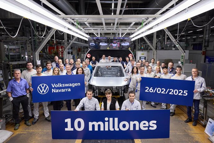 Volkswagen Navarra fabrica su coche 10 millones.