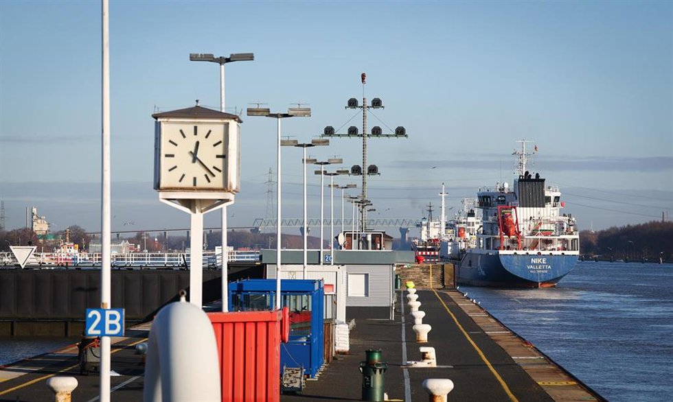 Archivo - Barcos atracados en el canal de Kiel, Alemania