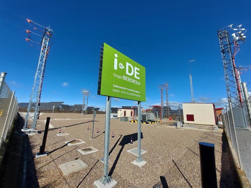 La subestación eléctrica de i-DE en Villardefrades (Valladolid).