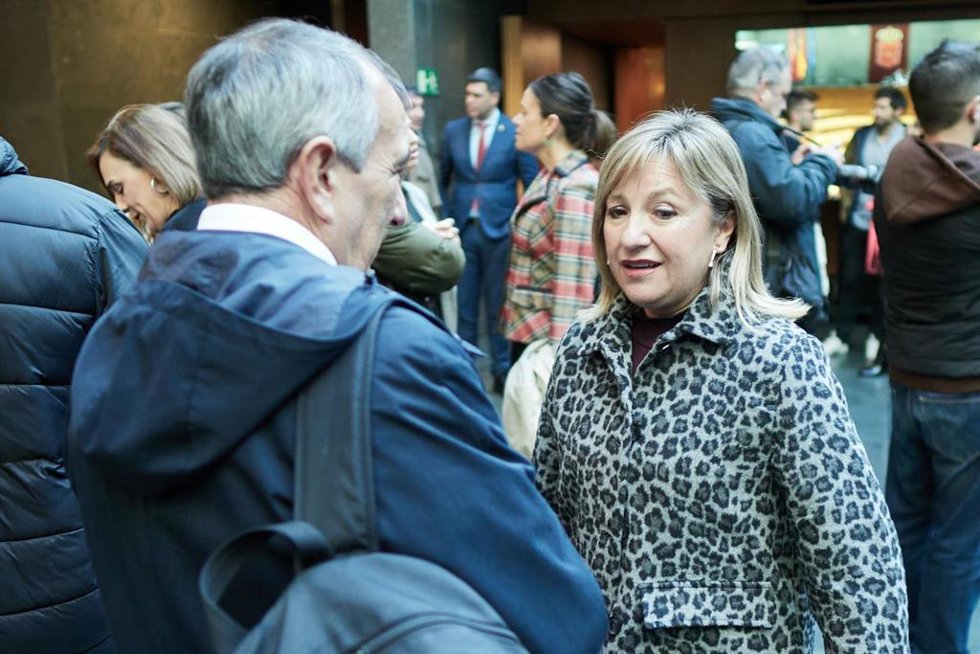 Archivo - La portavoz del Gobierno de Navarra y consejero de Interior, Función Pública y Justicia, Amparo López.