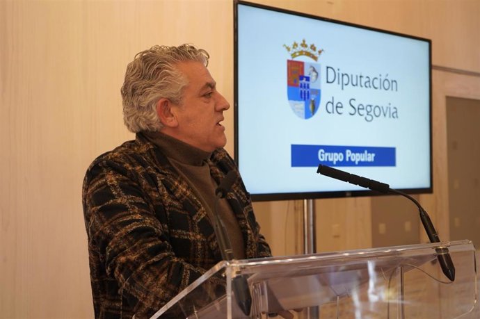 El portavoz del Grupo Popular en la Diputación de Segovia, José María Bravo, en rueda de prensa.