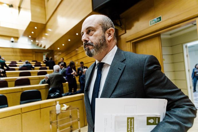 El presidente del Senado, Pedro Rollán, una sesión plenaria extraordinaria, en el Senado, a 28 de enero de 2025, en Madrid (España). 