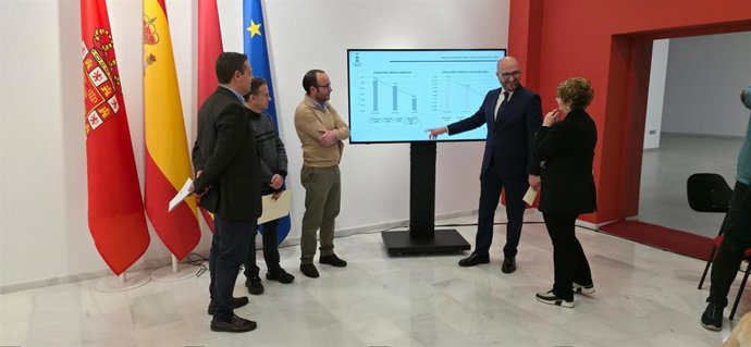 Presentación de los datos de mejora del tráfico urbano tras la adopción de más de 1.500 medidas a la semana en esta materia desde la constitución de la actual Corporación