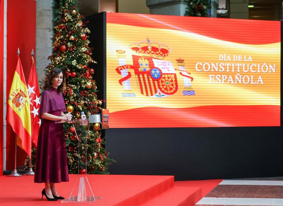 Archivo - La presidenta de la Comunidad de Madrid, Isabel Díaz Ayuso, interviene durante el acto conmemorativo de celebración del 46 aniversario de la Constitución Española en la Real Casa de Correos, a 3 de diciembre de 2024