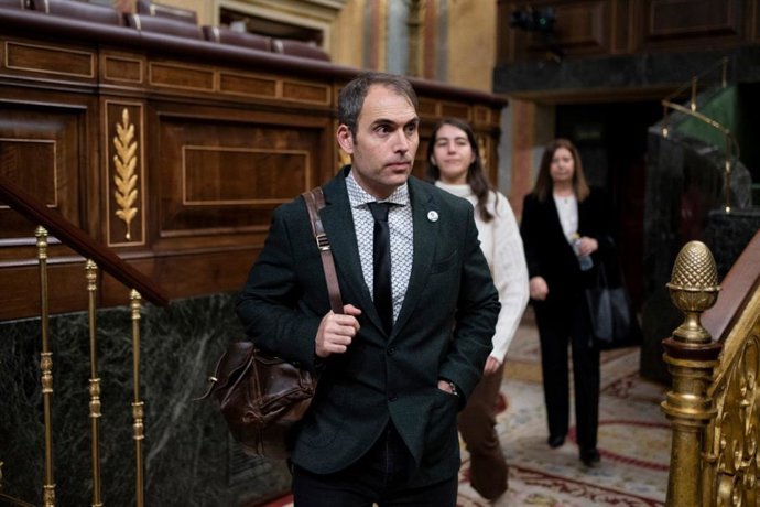 Archivo - Imagen de archivo del diputado de Sumar en el Congreso de los Diputados y coordinador general de Izquierda Unida Andalucía, Toni Valero.