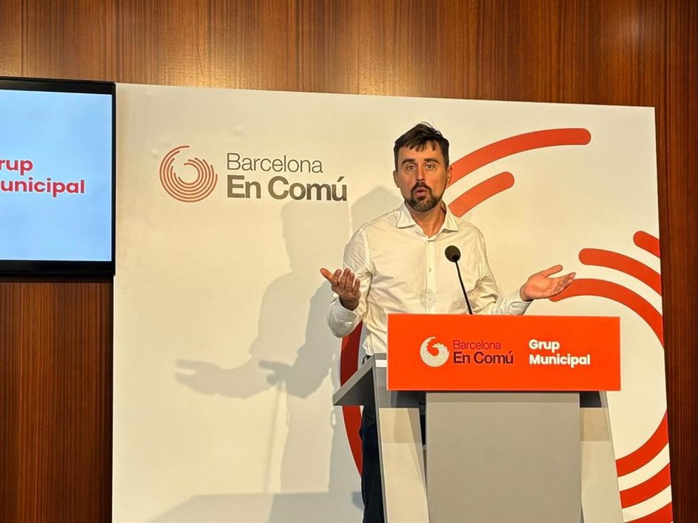 El concejal de BComú, Marc Serra, en rueda de prensa este miércoles