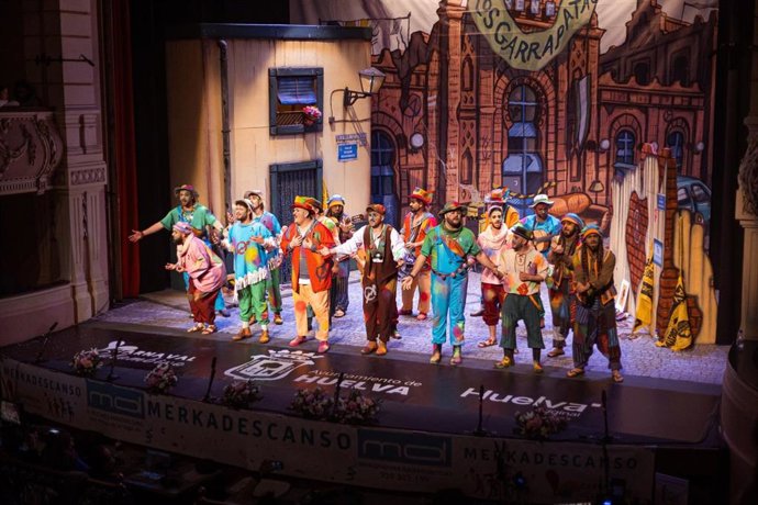 Archivo - Imagen de archivo de una de comparsas del Carnaval Colombino en 2023.