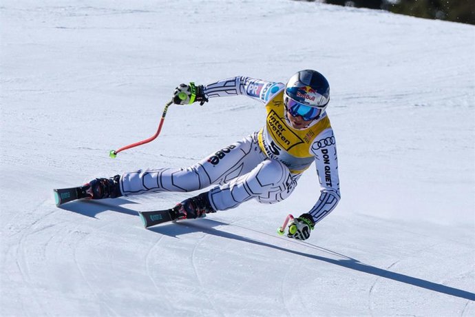 La esquiadora checa Ester Ledecka, durante una competición.