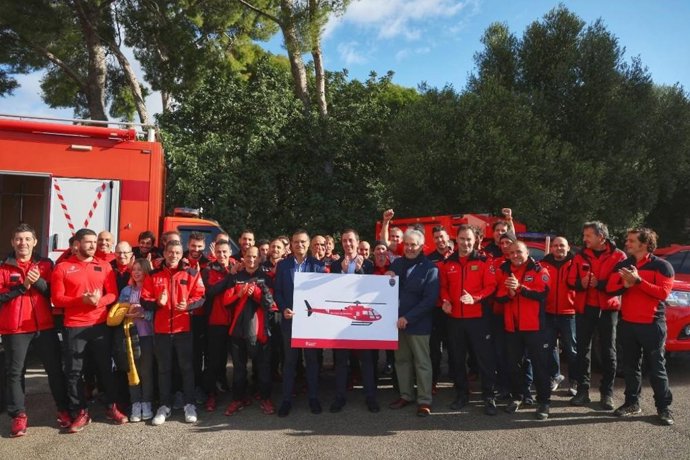 Acto de presentación del futuro helicóptero de los Bomberos de Mallorca.