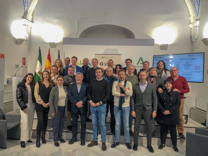Participantes en el encuentro para diseñar el Plan Estratégico del Flamenco en Andalucía.