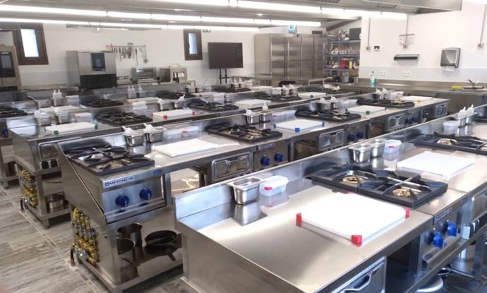 Cocinas del nuevo centro de formación en San Fernando.