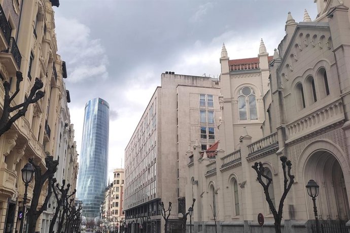 Cielo nublado sobre Bilbao