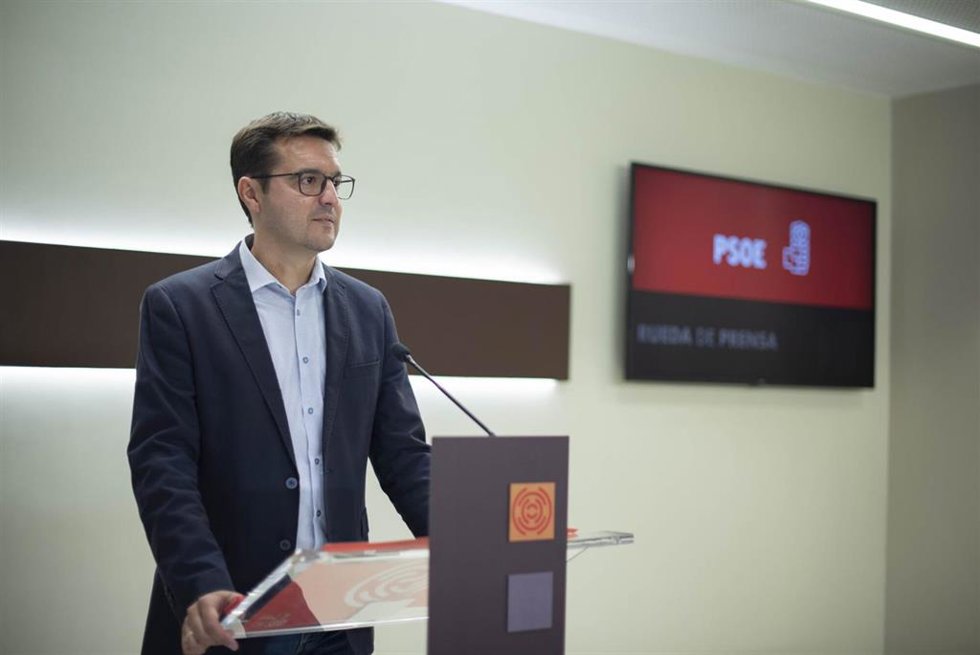 Archivo - El diputado del PSOE en las Cortes de Aragón Óscar Galeano.