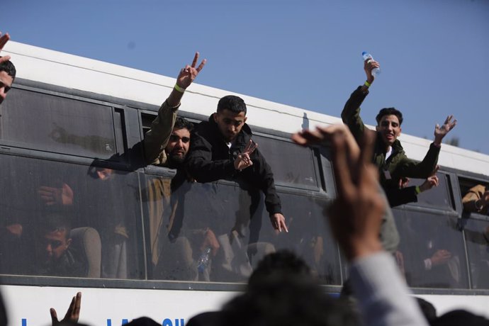 GAZA, Feb. 16, 2025  -- Released Palestinian prisoners are welcomed upon arrival in the southern Gaza Strip city of Khan Younis, Feb. 15, 2025.   The Palestinian militant groups on Saturday released three more Israeli hostages held in Gaza, while Israeli 