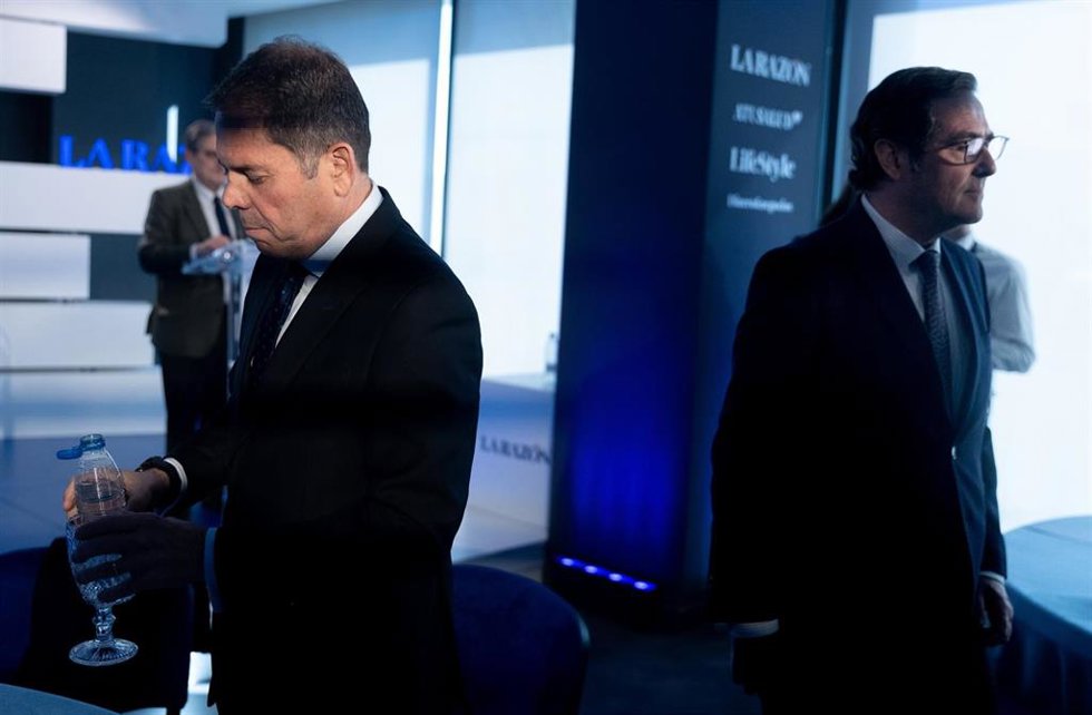 El presidente de Cepyme, Gerardo Cuerva (i), y el presidente de la CEOE, Antonio Garamendi (d)