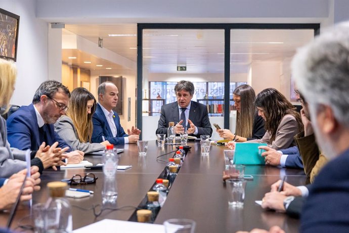 Archivo - Arxiu - El líder de Junts, Carles Puigdemont, presideix una reunió de Junts