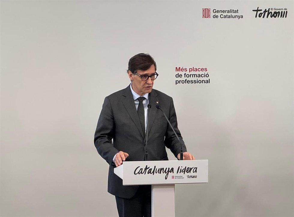 Illa en la rueda de prensa en un instituto de Cornell (Barcelona), este jueves