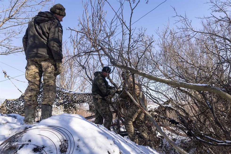 Miembros de una brigada motorizada de Ucrania cerca del frente de combate en Donetsk