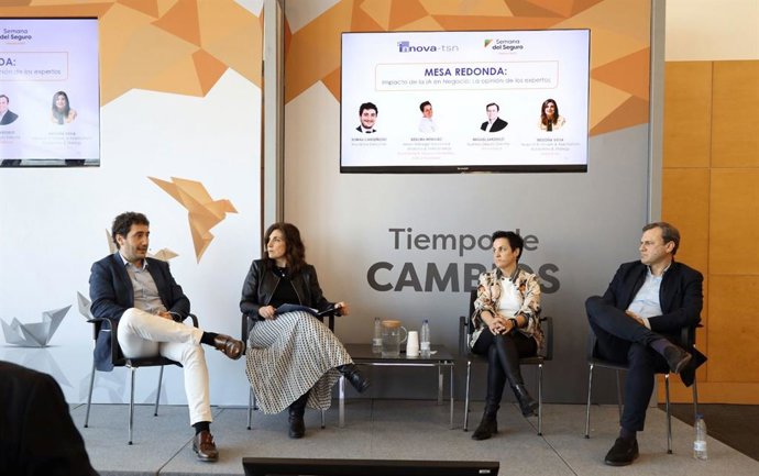 Ponentes de la jornada de Innova-tsn en la Semana del Seguro